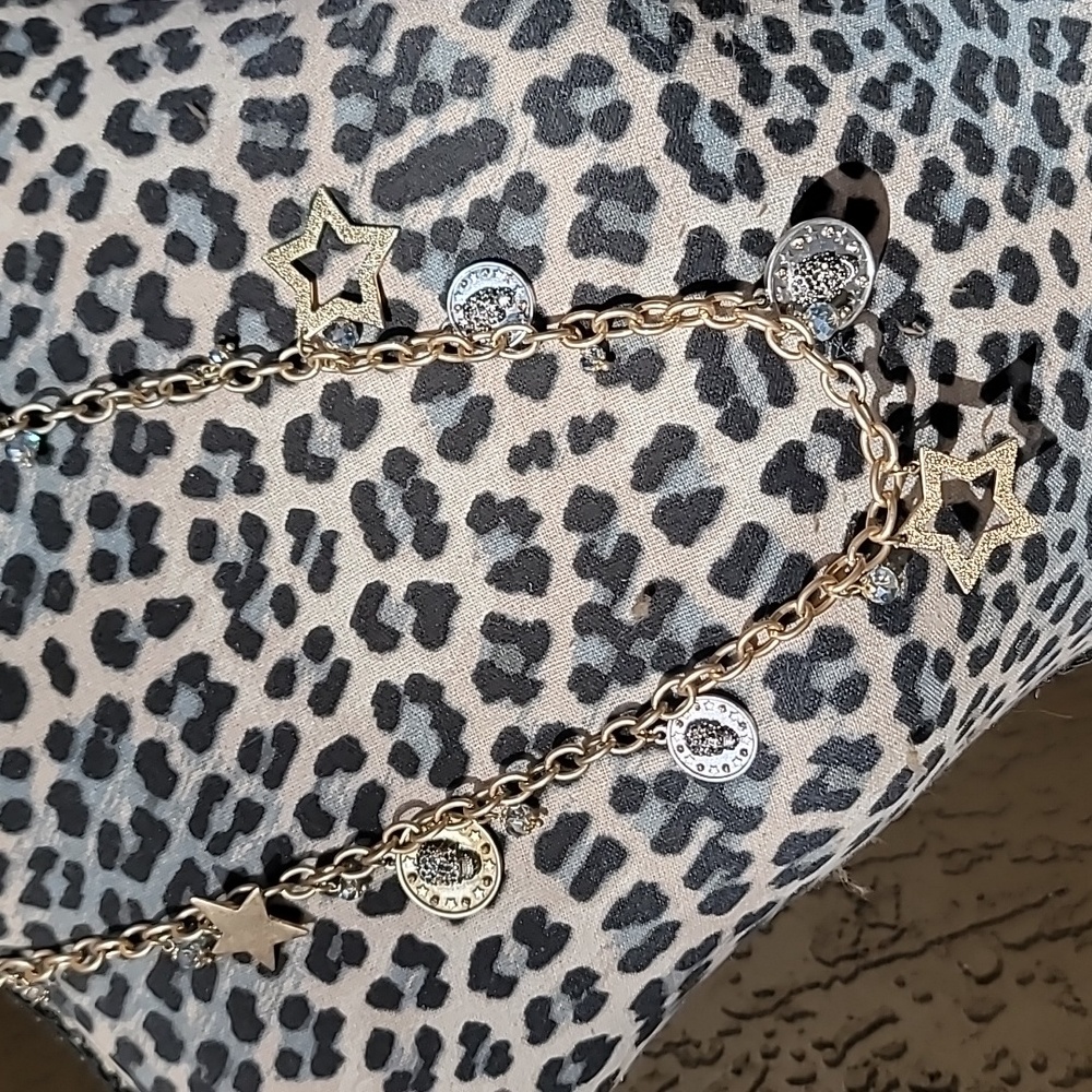 Skull coin necklace - Picture 3 of 6